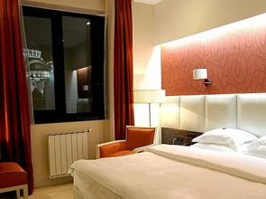 Crystal Kop Apartments