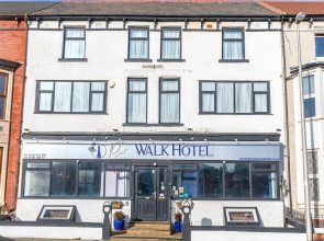 Pier Walk Hotel