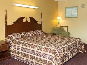 Clover Motel Maple Shade