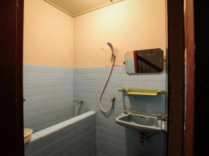 Phuket 43 Guesthouse