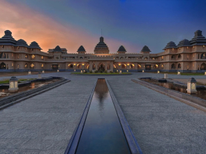 Evolve Back, Hampi