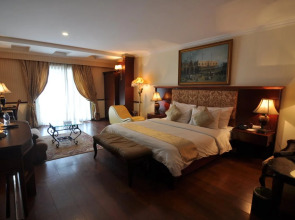 S79 Sunflower Hotel & Spa