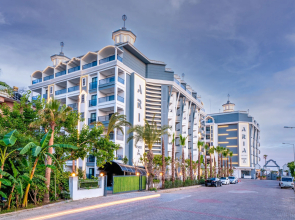 Aria Resort & Spa