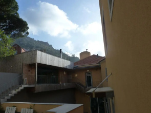Moon Hill Hostel