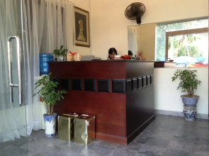 An Hung Lakeview Hotel