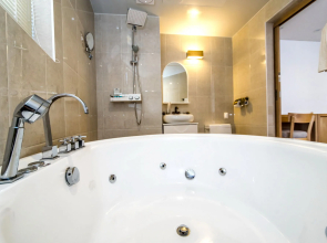 Bk Hotel Jeju