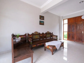 Collection O 3906 Dalem Putu Sanjaya