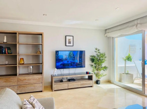 D9 Espectacular y moderno apartamento en primera línea - Estepona - Sinfonia del Mar