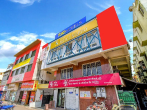 FabHotel Royce Studio