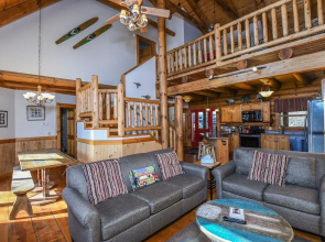 The Treehouse 6 Bedroom House