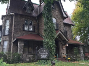 The Inn at Centre Park
