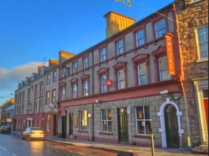 Charlemont Arms Hotel