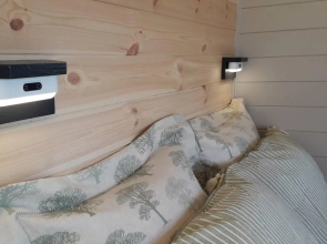 Hornbeam Eco Cabin - Sleeps 2 - Valley View