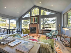 Lake Pagosa Home w/ Hot Tub & Mtn/lake Views!