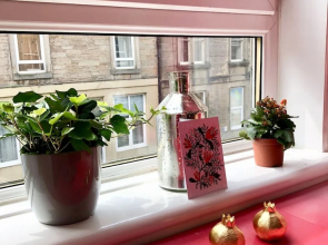 2 Bedroom Flat Near Leith