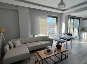 Scenic Flat With Shared Pool in Milas