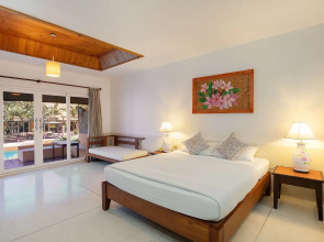 East Sea Paradise Hotel
