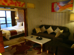 Yiya Sunshine Platinum Hotel