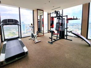 Yarra Ocean Suites Danang