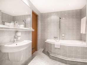 Sangate Hotel Airport