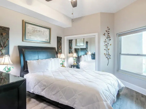 Penthouse Condo in Legacy Tower 1-1403 - Beachview 3 Bedroom 2 Bath Furnished