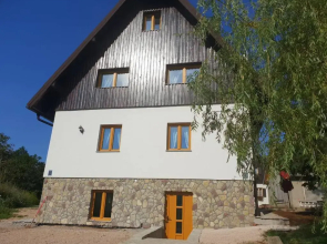 Rustic Inn River