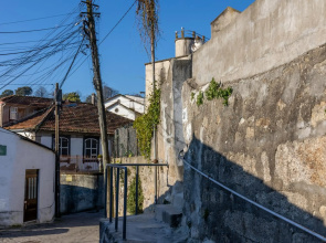 House on a rustic Island At Campanha Trainstation