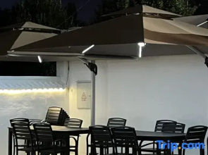 Zhaolan Light Luxury Vacation Homestay (Tekes Bagua City Store)
