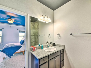 Modern Poncha Springs Townhome w/ Mtn Views!