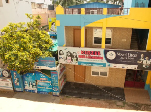 Oyo 8062 Raj Residency Chrompet