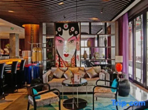 Qinhu Hot Spring Hotel