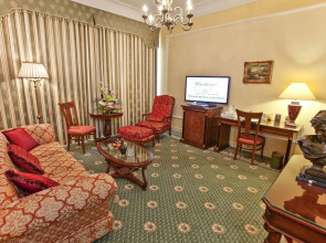 CARLSBAD PLAZA Medical Spa & Wellness hotel