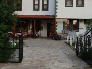 Herrera Otel & Tiny House