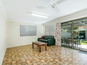 Beachside Holiday Home