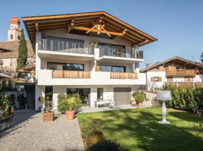 oma luisa - schlosserhaus 31