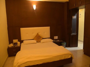 Hotel Amit Palace