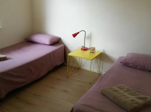 Cairns City Garden Apartment
