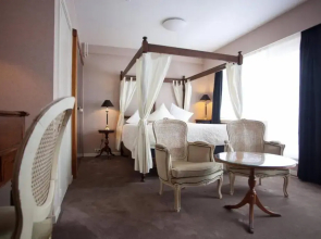 Hotel De Hofkamers