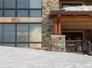 Edgemont 2305 - Luxury Ski-in Ski-out Condo