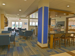 Holiday Inn Express & Suites Monroe by IHG