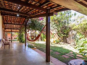 Charming House w/ BBQ in Vila Planalto Act029