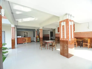 Pool Front Hostel