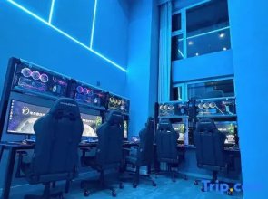 Y² E-sports Homestay