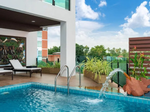 The Thames Pool Access Resort SHA+