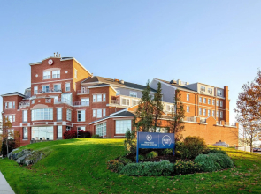 Sheraton Portsmouth Harborside Hotel