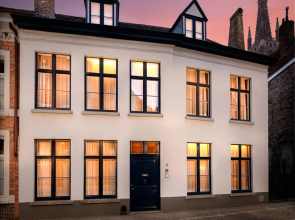 Canalside House - Luxury Guesthouse