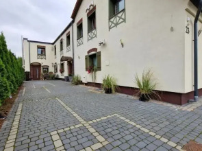 L&B House