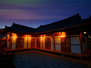 Jeonju Hanok Sukbak Chaehumgwan