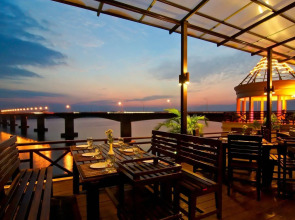 Champasak Grand Hotel