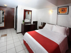 Robert Prince Hotel